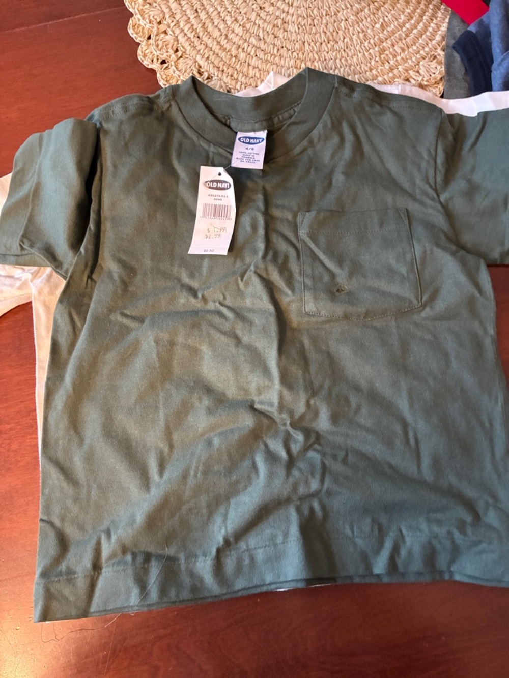 NEW! 7 Old Navy Little Kids' Tees - Picture 4 of 11